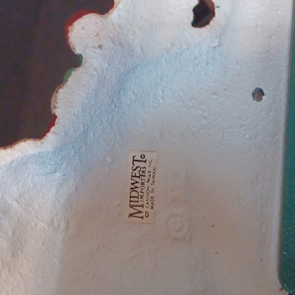 St. NICK'S SLEIGH RIDE DOUBLE HOOK CAST IRON STOCKING HANGER MADE IN TAIWAN - Picture 6 of 8